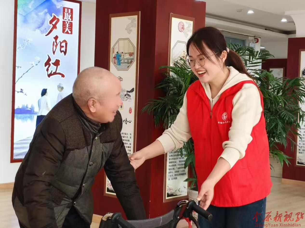 重陽安康“醫”相伴，舞鋼市人民醫院志愿者團隊走進養老服務中心